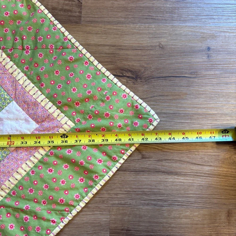 Handmade Quilted Table Runner Hexagon Patchwork Floral Gr/Pk Cottagecore 43x21